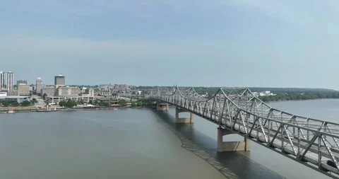 I-74 Bridge over the Illinois River Drone Aerial View Peoria Illinois USA Stockbeeldmateriaal 335794597