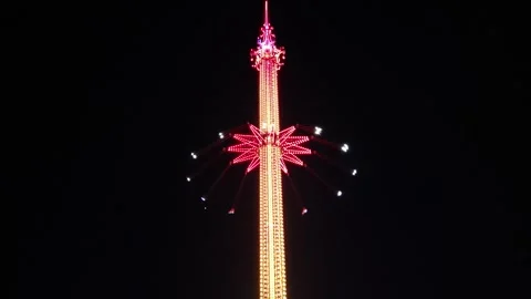 I-Drive swing ride lowering at night Vídeo Stock 240880297