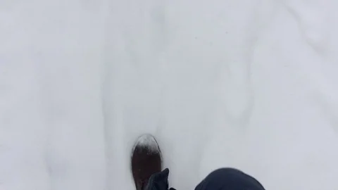 I walk on the snow at winter 動画素材 71200988