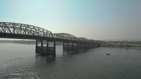 I5 Bridge Pan Right Angled Vancouver and Portland Waterfront Stock-Footage 250702758