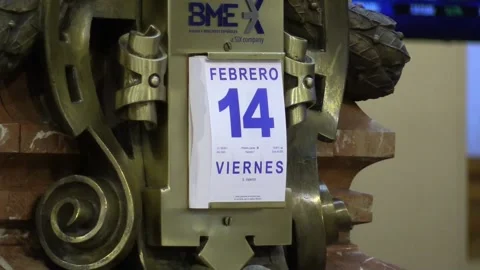 The IBEX remains flat after EU decided to react to Trump's reciprocal tariffs, M Stock Footage 301911257