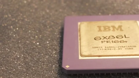 IBM 6x86l single core old cpu placed on a table 库存影片 149170736