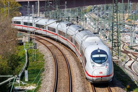ICE 3 high-speed train of Deutsche Bahn DB railway in Stuttgart Untertrkhei.. Stock-Fotos