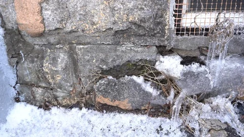 Ice and an Old Wall Vídeos de archivo 126343027