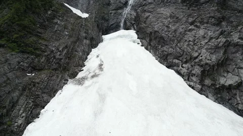 Ice Big 4 ice caves stacked snow covering the cave as the water flows through it 스톡 동영상 332730315