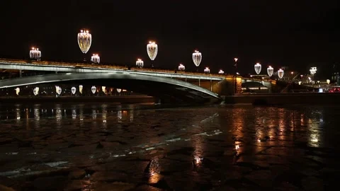 Ice blocks floating on the river 库存影片 88432530