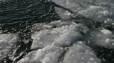 Ice Breaking Under a Boat 動画素材 20608071