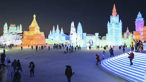 Ice building Stockbeeldmateriaal 122159484