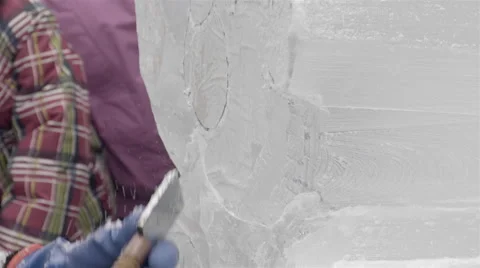 Ice Carving with a chisel. Ice sculptures Vídeos de archivo 61238903