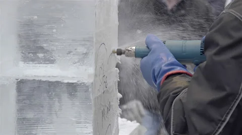 Ice Carving with a power tool. Ice sculptures. Stock-Footage 61246442