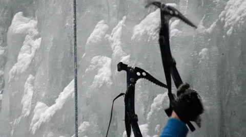 Ice climbing ice axes difficulty Vídeos de archivo 24821585