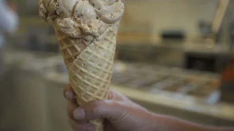 Ice Cream Cone 스톡 동영상 105245358