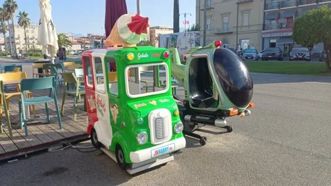 Ice cream van and helicopter ride Viareggio Italy, August 9, 2026 Vídeos de archivo 341786952
