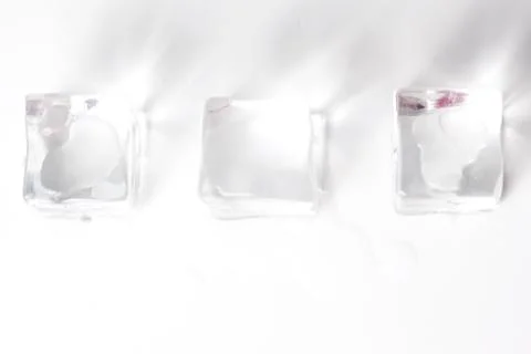 Ice cube isolated Stock-Fotos