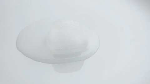 Ice cube melts over time Video stock 175240300