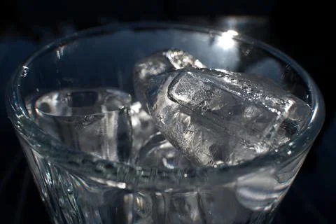 Ice cubes in a glass. Close up. Selective focus. 스톡 사진
