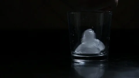 Ice Cubes into Glass 스톡 동영상 122003528
