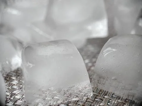 Ice cubes in macro view Foto stock