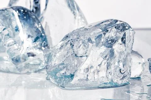 Ice cubes on the table Foto stock