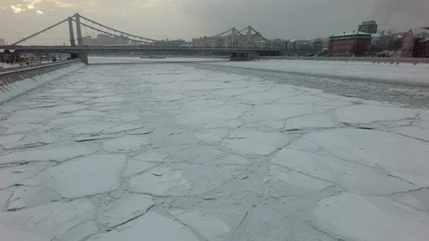 Ice drift on a megapolis river Stock Footage 115083865