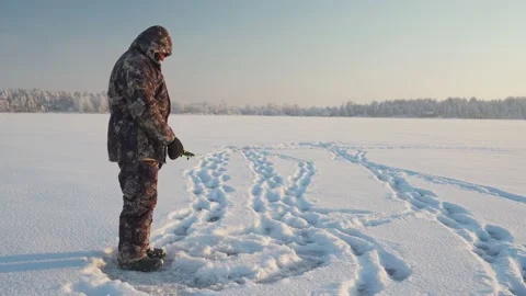 Ice fishing Stockbeeldmateriaal 146328588