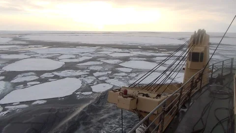 Ice floe broken by a boat in the Arctic Ocean, North Pole Video stock 104875230