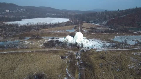Ice geyser_1 Stock-Footage 320601260