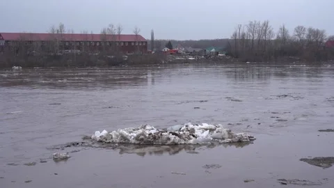 Ice goes down the river during a flood on the Belaya River in Ufa. Stock Footage 277679140