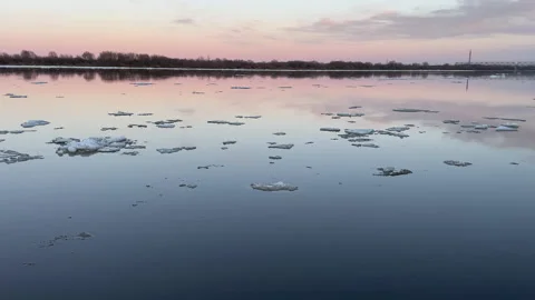 Ice on the river in the spring evening Stock Footage 186553509