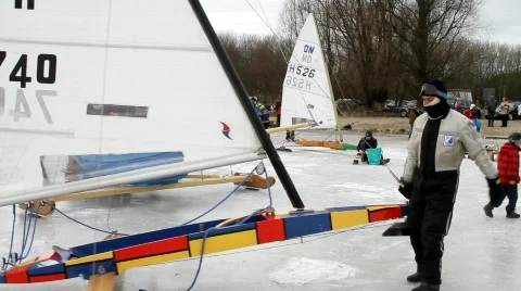 Ice skating, ice sailing Stock Footage 628384