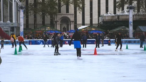 Ice skating in NYC Stock Footage 86557915