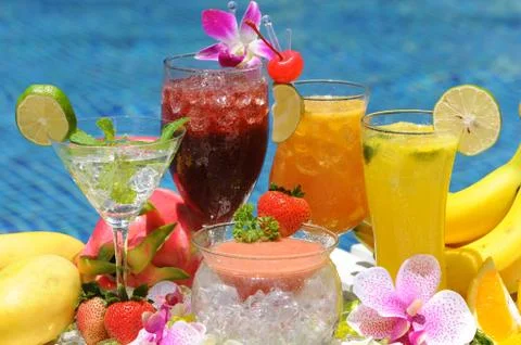 Ice-in-summer-drinks Stock Photos