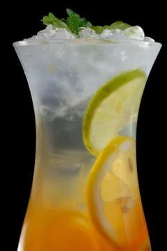 Ice tea close up on black 写真素材