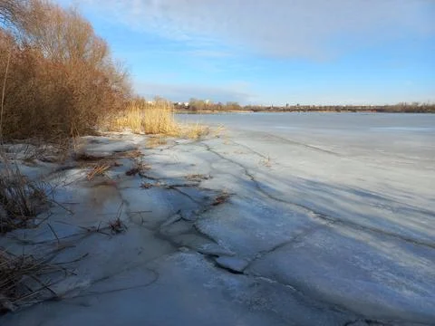 Ice texture. icicles. winter. winter weather. stilt and snow. cracks in the.. Fotos Stock