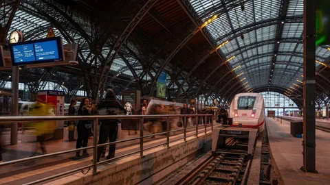 ICE train at Leipzig Central Station Video stock 263833019