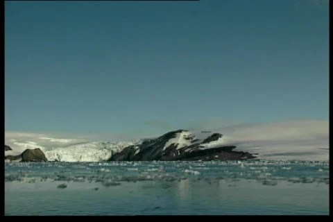 Ice wall 3 動画素材 69613