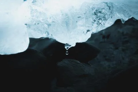 Ice Water - Drop 스톡 사진
