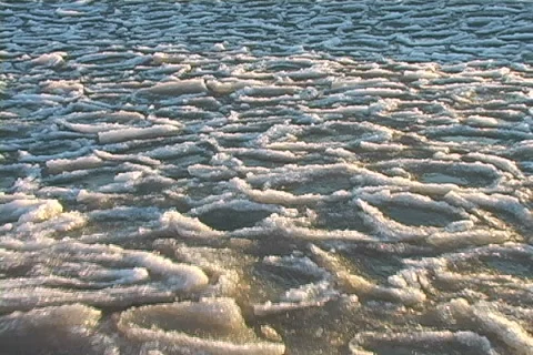 Ice Waves on Lake Superior Video stock 1086887