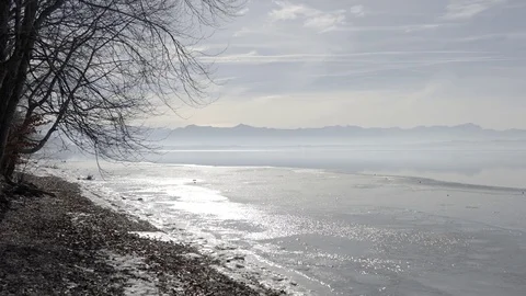 Ice on the winter lake 스톡 동영상 75609756