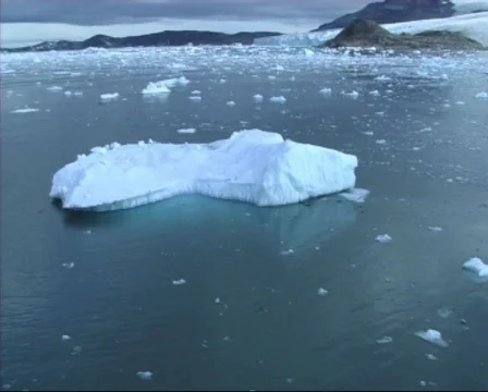 Iceberg Video stock 128470