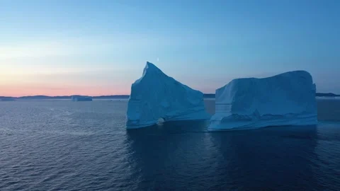 Iceberg Stockbeeldmateriaal 143427951