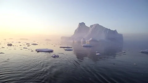 Iceberg Stockbeeldmateriaal 143437062