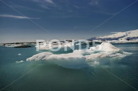 Iceberg in Glacier Lagoon