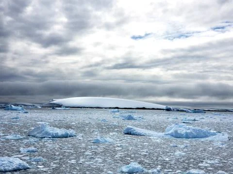 Iceberg 写真素材