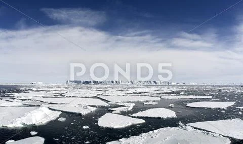 Icebergs on antarctica Stock Photos