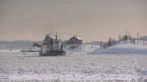 Icebreaker at work in Helsinki harbor Video stock 84062500