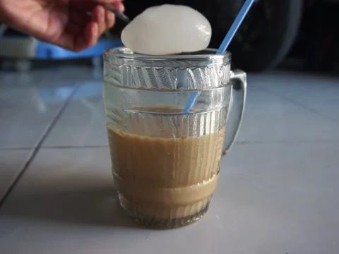 Iced coffee Video stock 330216323