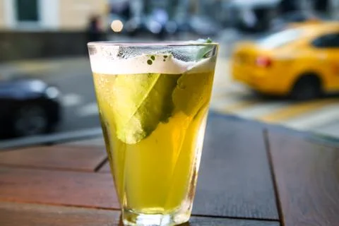 Iced tea in a misted glass is on the table. Foto stock