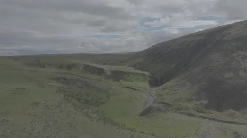 ICELAND MOUNTAIN Stock-Footage 328151438
