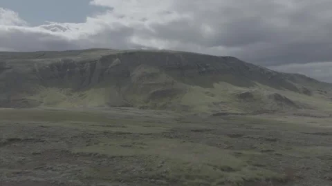 ICELAND MOUNTAIN Stock-Footage 328151450
